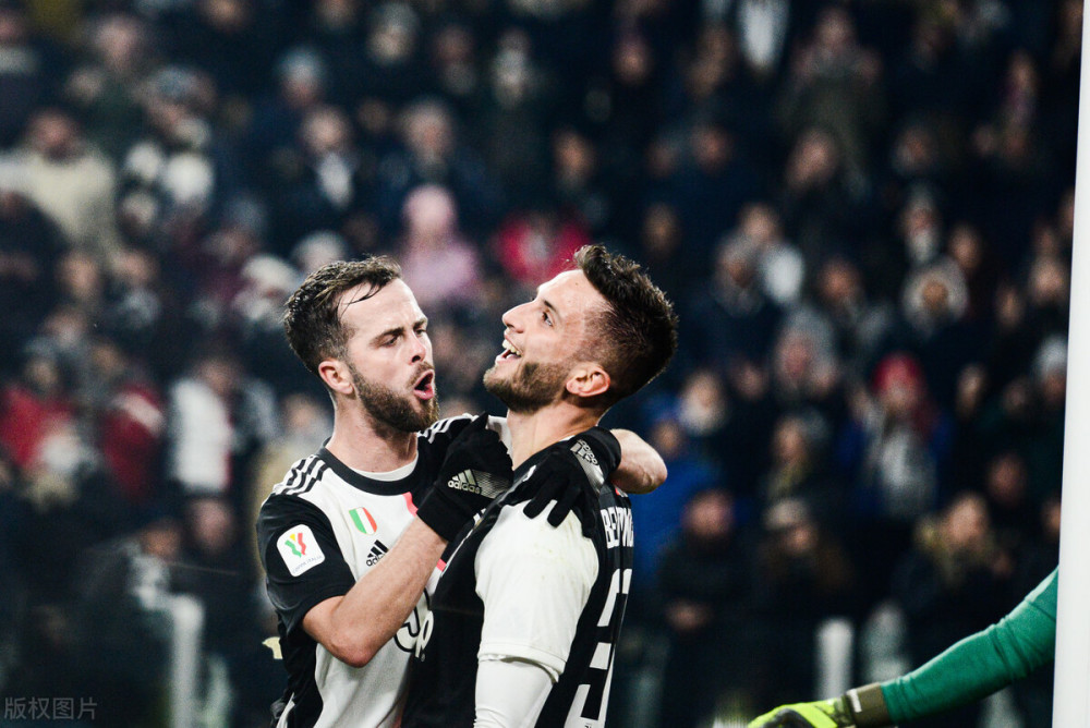 有人认为他 有人认为他