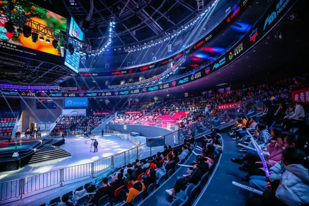 用实际行动 用实际行动