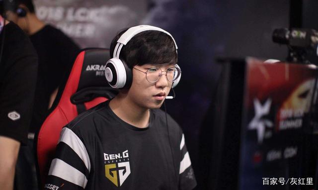 社交媒体成 社交媒体成