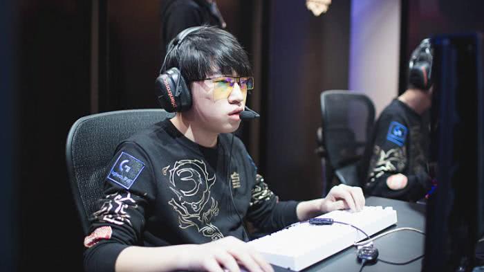 据消息人士 据消息人士