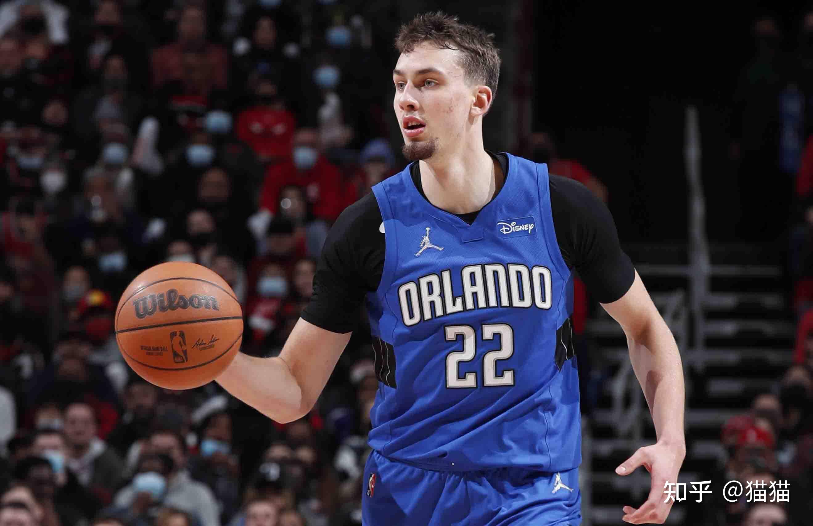 在阵容轮换 在阵容轮换